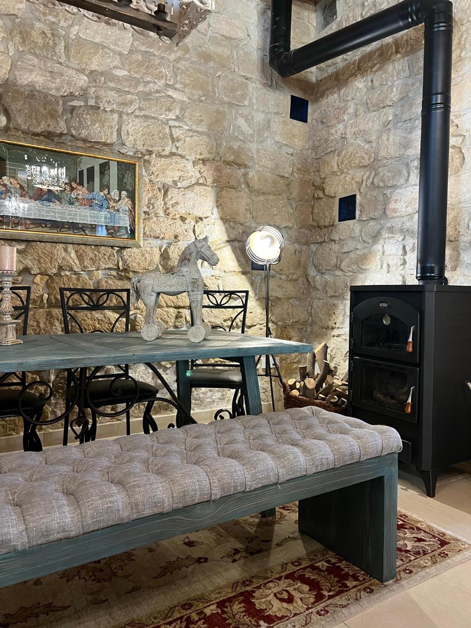Florence Dreaming House