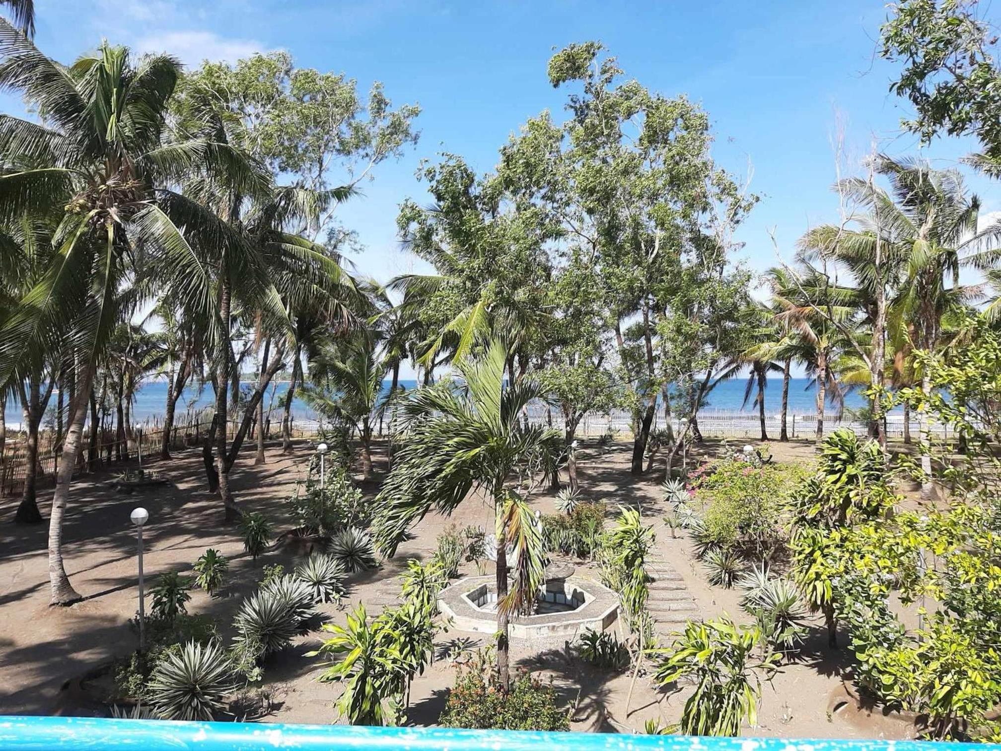 Crossroads Beach House view 4