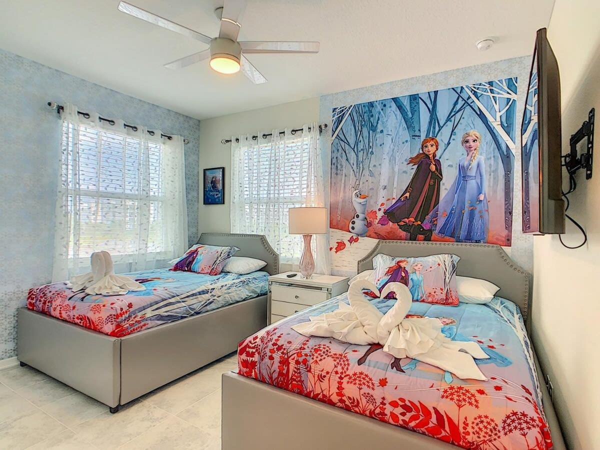 Comfy Lakeview 3BR with 2 Clubhouses & Waterpark