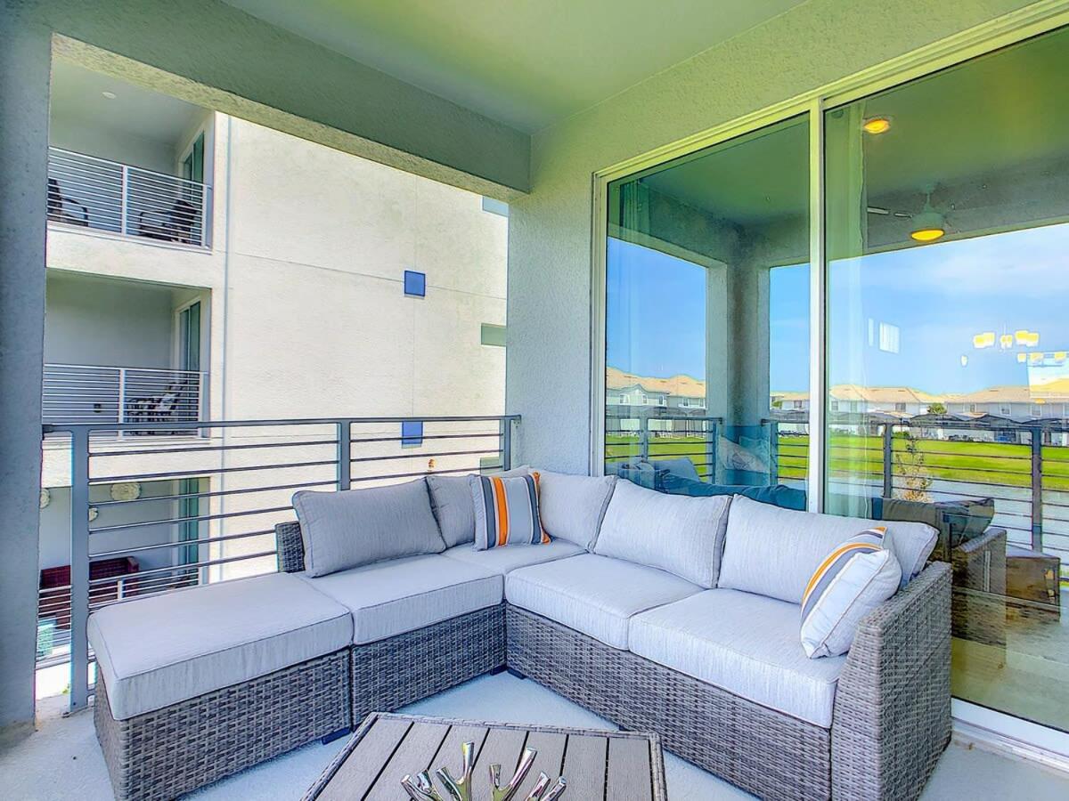 Comfy Lakeview 3BR with 2 Clubhouses & Waterpark