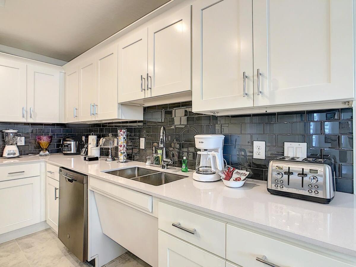 Comfy Lakeview 3BR with 2 Clubhouses & Waterpark
