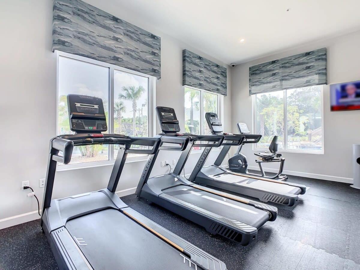 Comfy Lakeview 3BR with 2 Clubhouses & Waterpark