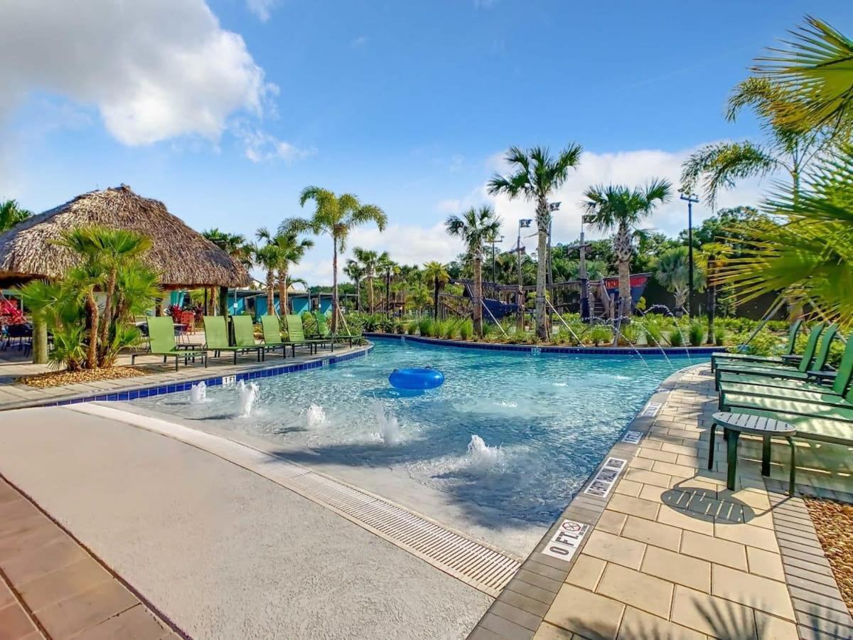 Comfy Lakeview 3BR with 2 Clubhouses & Waterpark