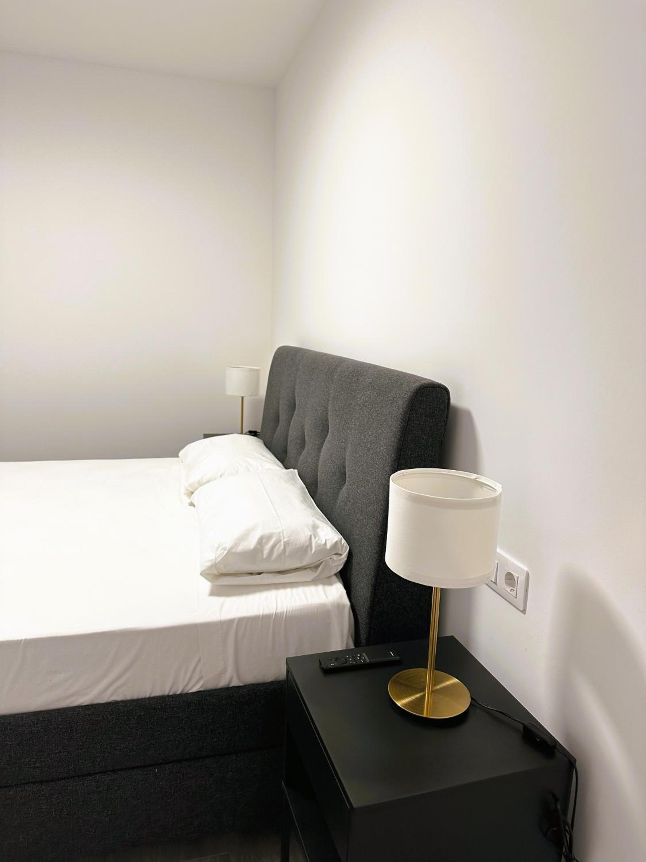 Esteve Silence photo 2