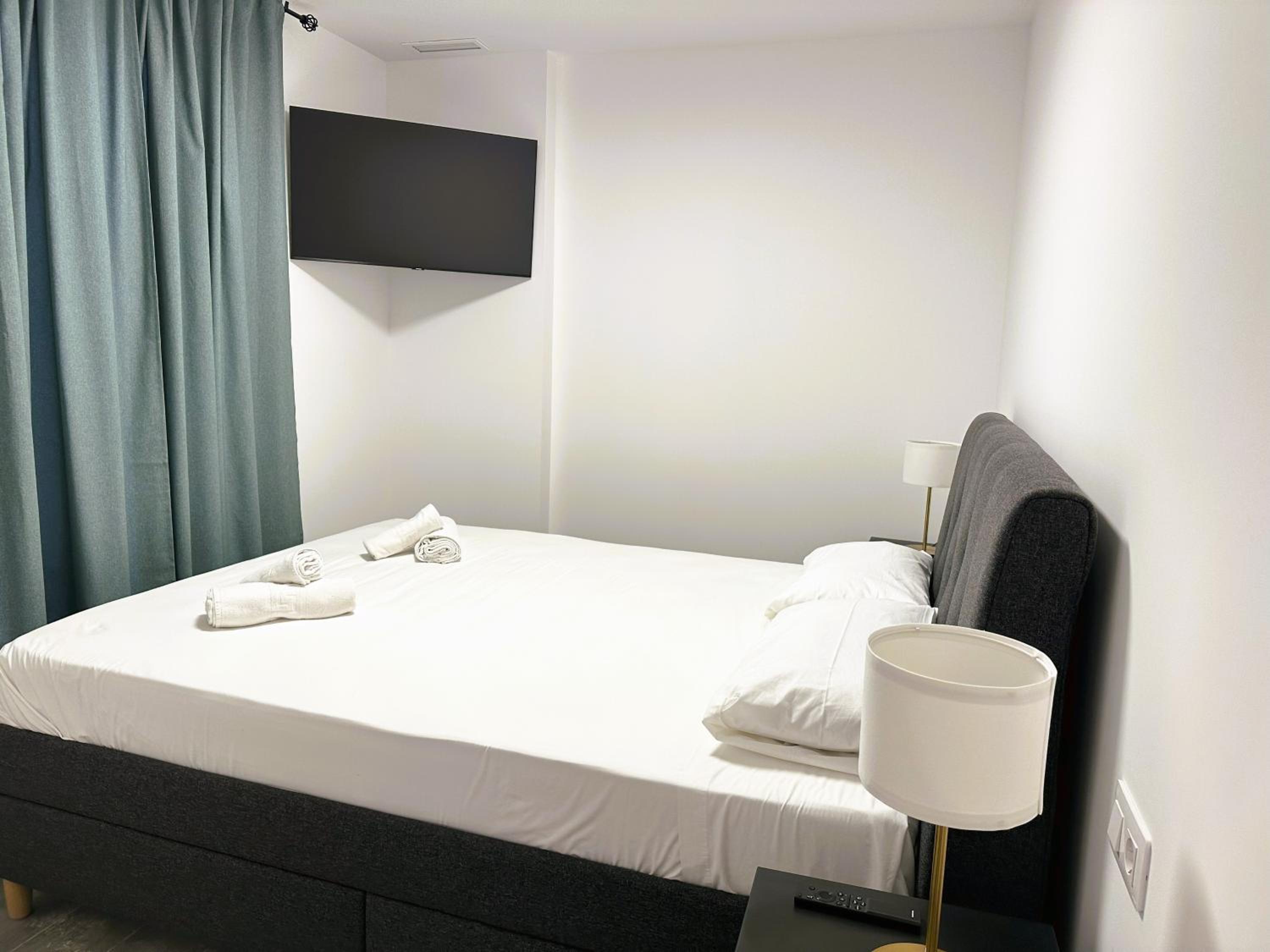 Esteve Silence photo 5