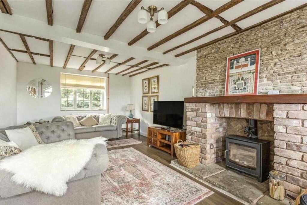 Old Lodge Cottage, dog friendly and rural view 5