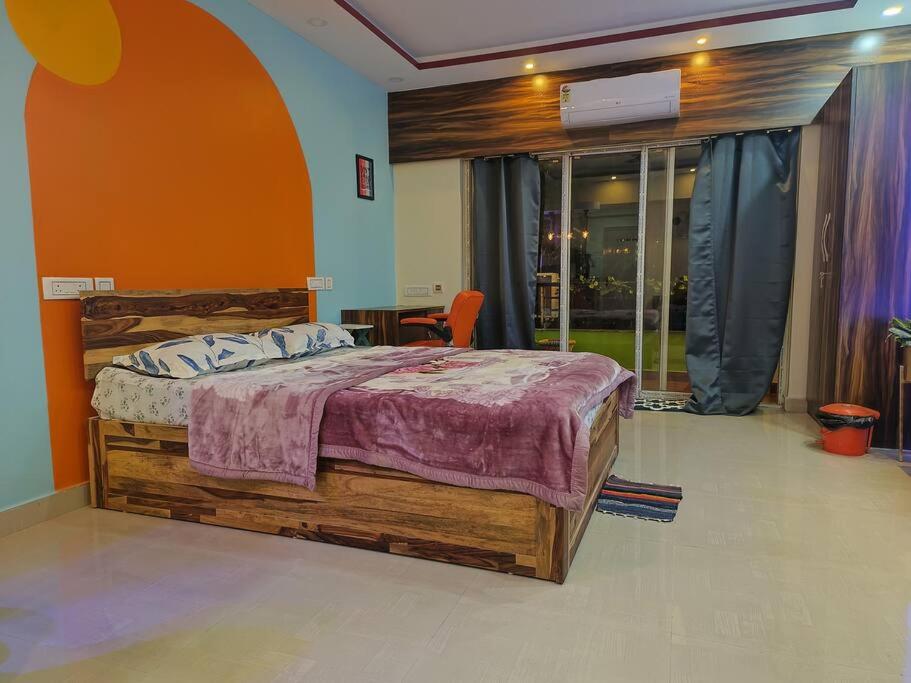 Siddha Xanadu Studio 313, Poolside Near Airport, CC2 Mall view 3