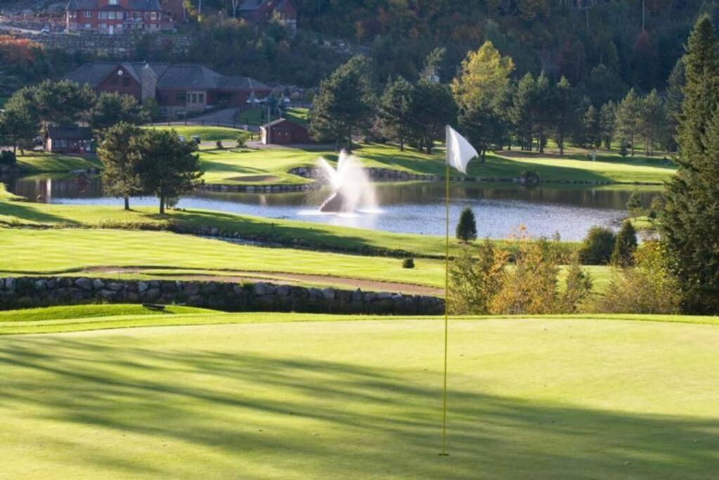 The Glam Shack - Golf, Ski, Spa