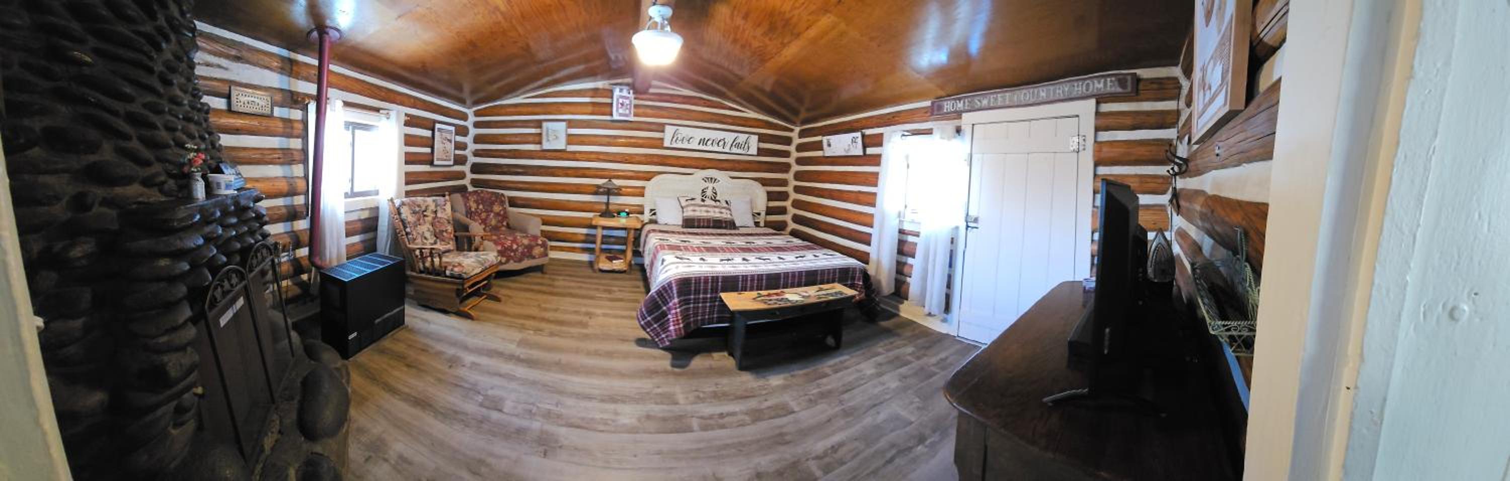 Chinook Cabins & RV Park