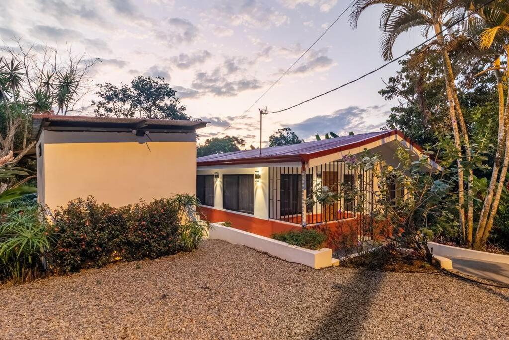 Casa Hummingbird Peace & Nature