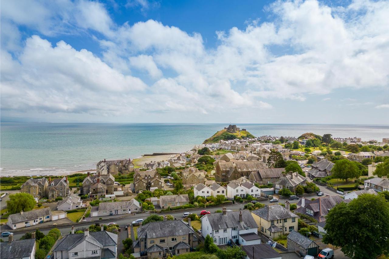 Luxurious Welsh 8 Bedroom Victorian Celebration House view 3