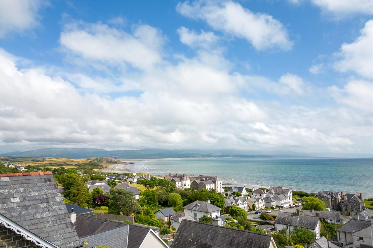 Luxurious Welsh 8 Bedroom Victorian Celebration House view 4