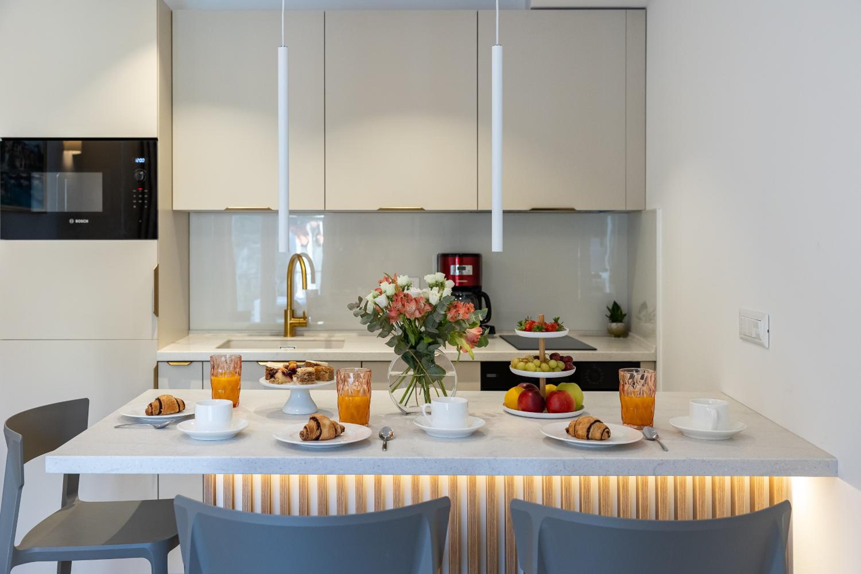 Floret Apartment