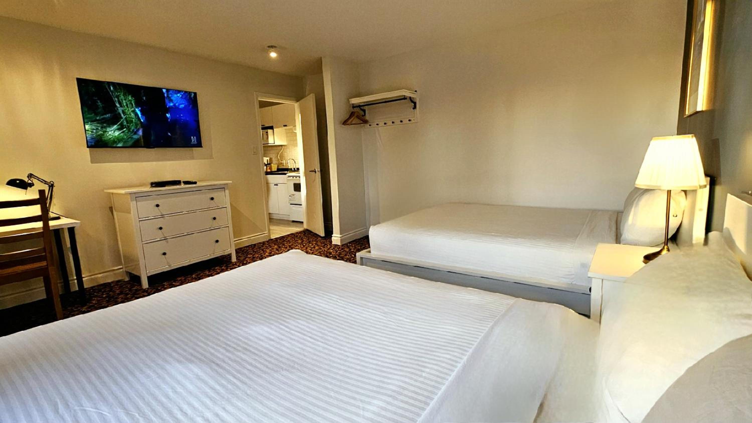 Cloud 9 Inn