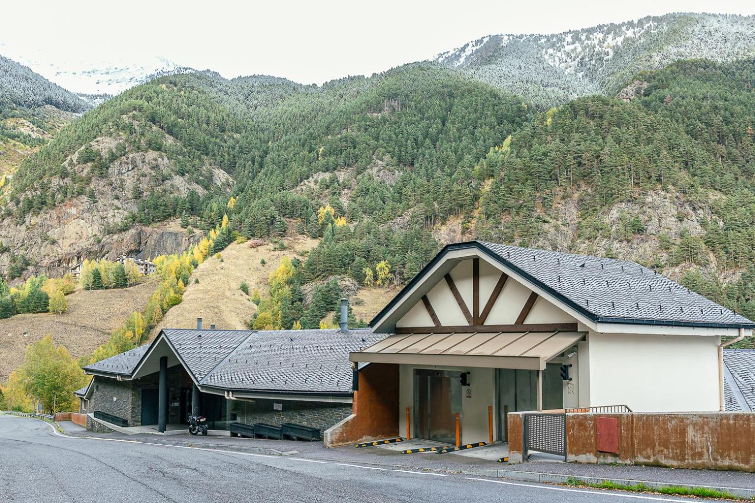 Refugio de Montaña, Terraza con Vistas y Parking I AndBnB
