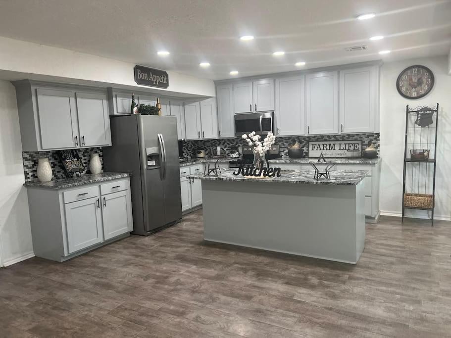 The House of Serenity: Close to Fort Sill & Casino view 2