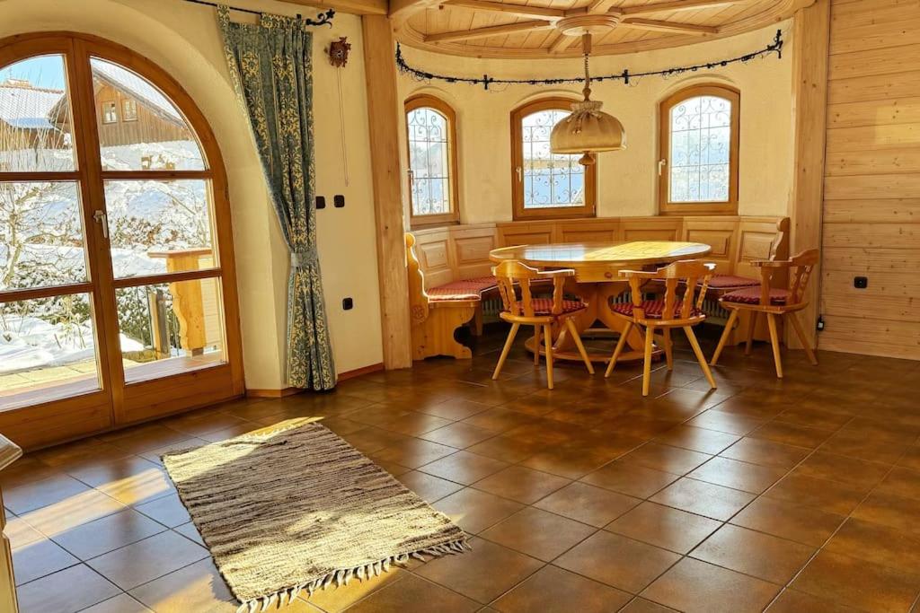 Romantisches Alpenchalet - mit Sauna und Kamin - ruhig und zentral
