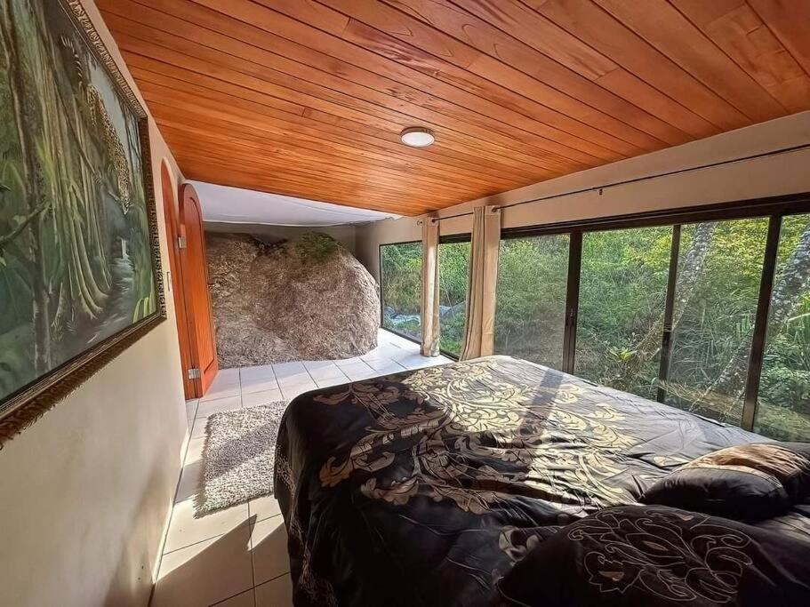 Rocka Verde Retreat 8th Wonder of the World