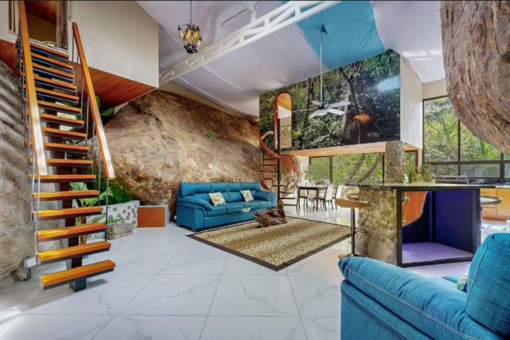 Rocka Verde Retreat 8th Wonder of the World