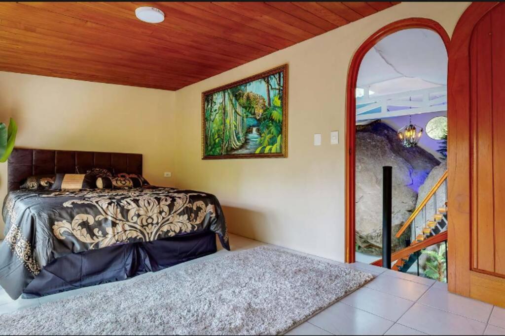 Rocka Verde Retreat 8th Wonder of the World