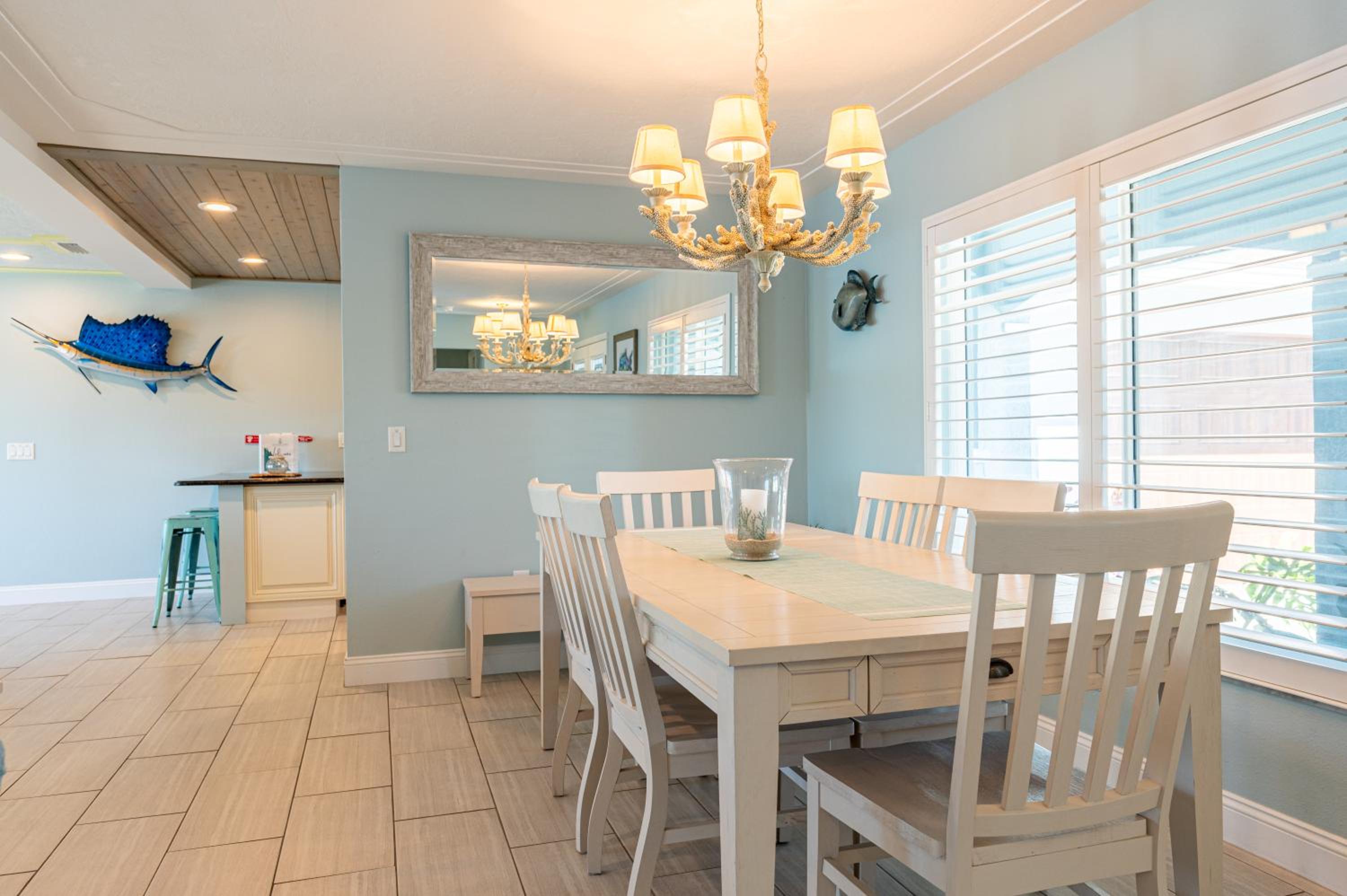 Royal Palm Paradise! Waterfront, Private Pool & Hot Tub, Boat Dock! view 5