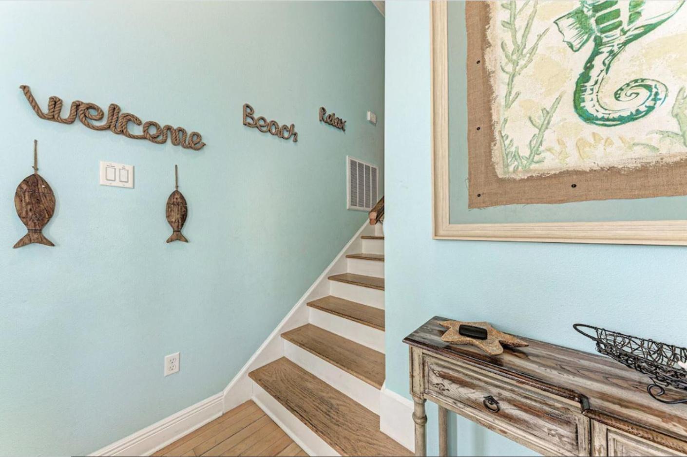 Sweet Home Anna Maria! Private pool home less than 5 min walk to beach! view 3