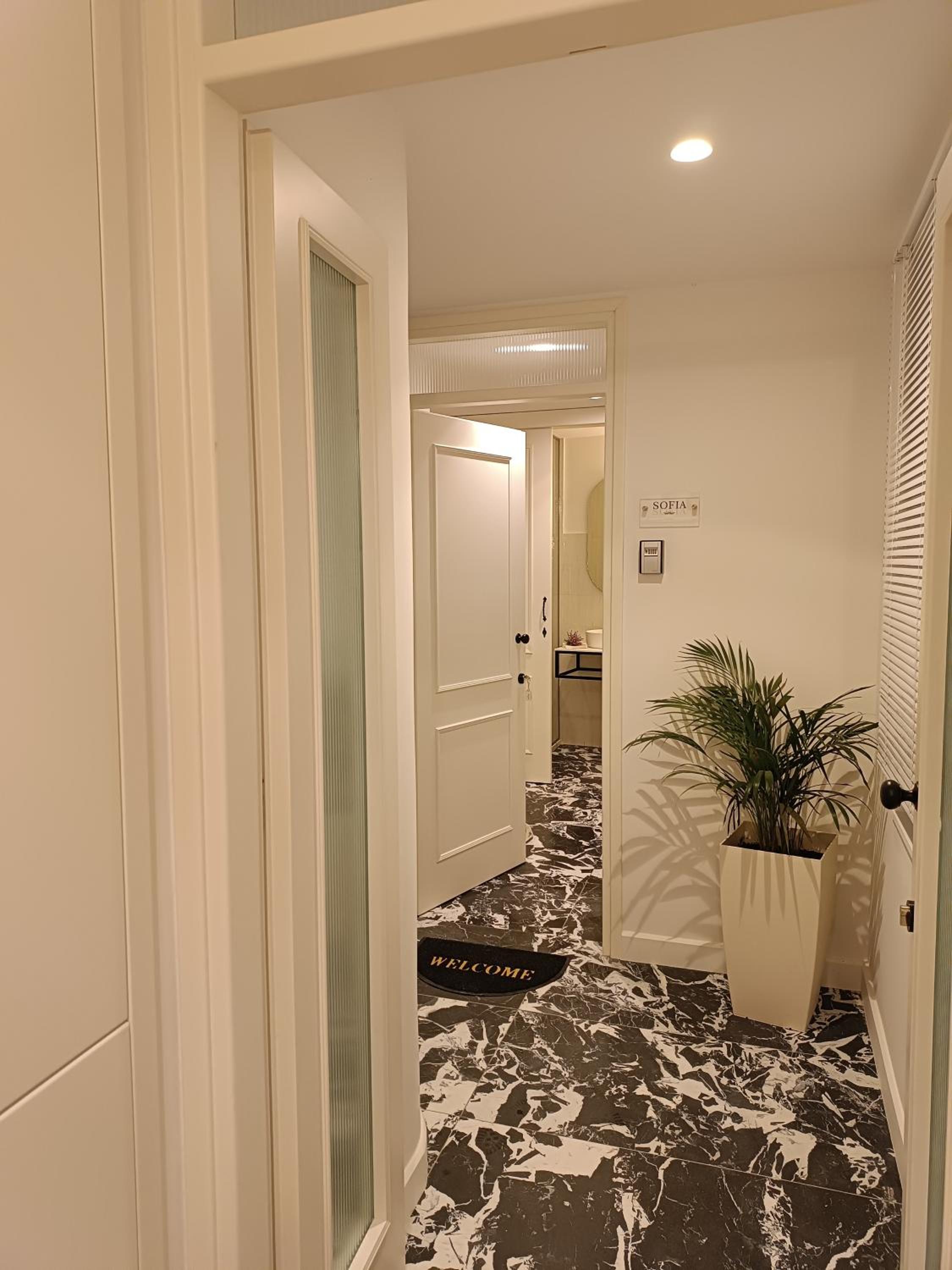 MUSES LUXURY SUITES