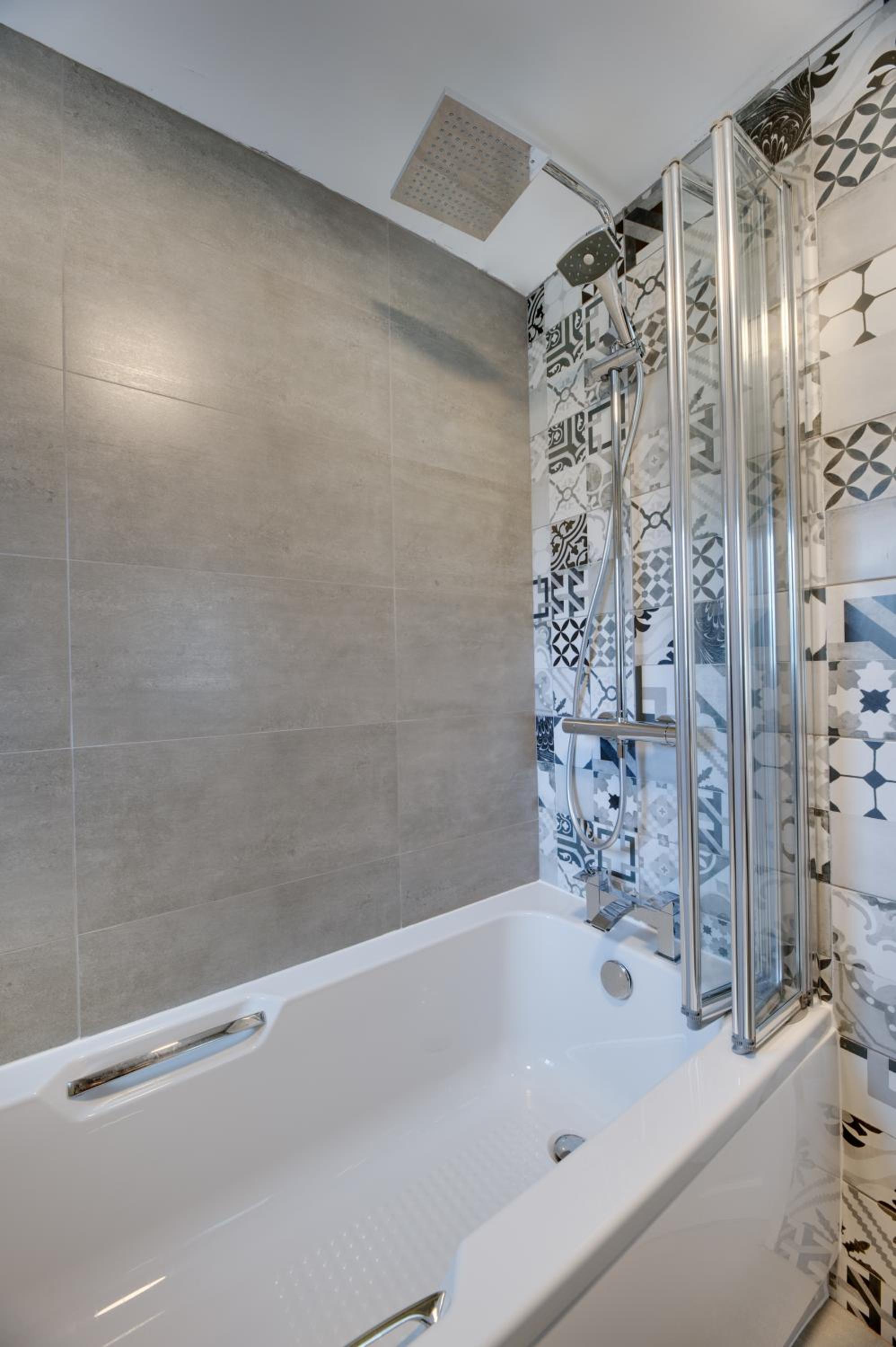 Lionsgate View - luxury apartment opposite Alnwick Castle view 2
