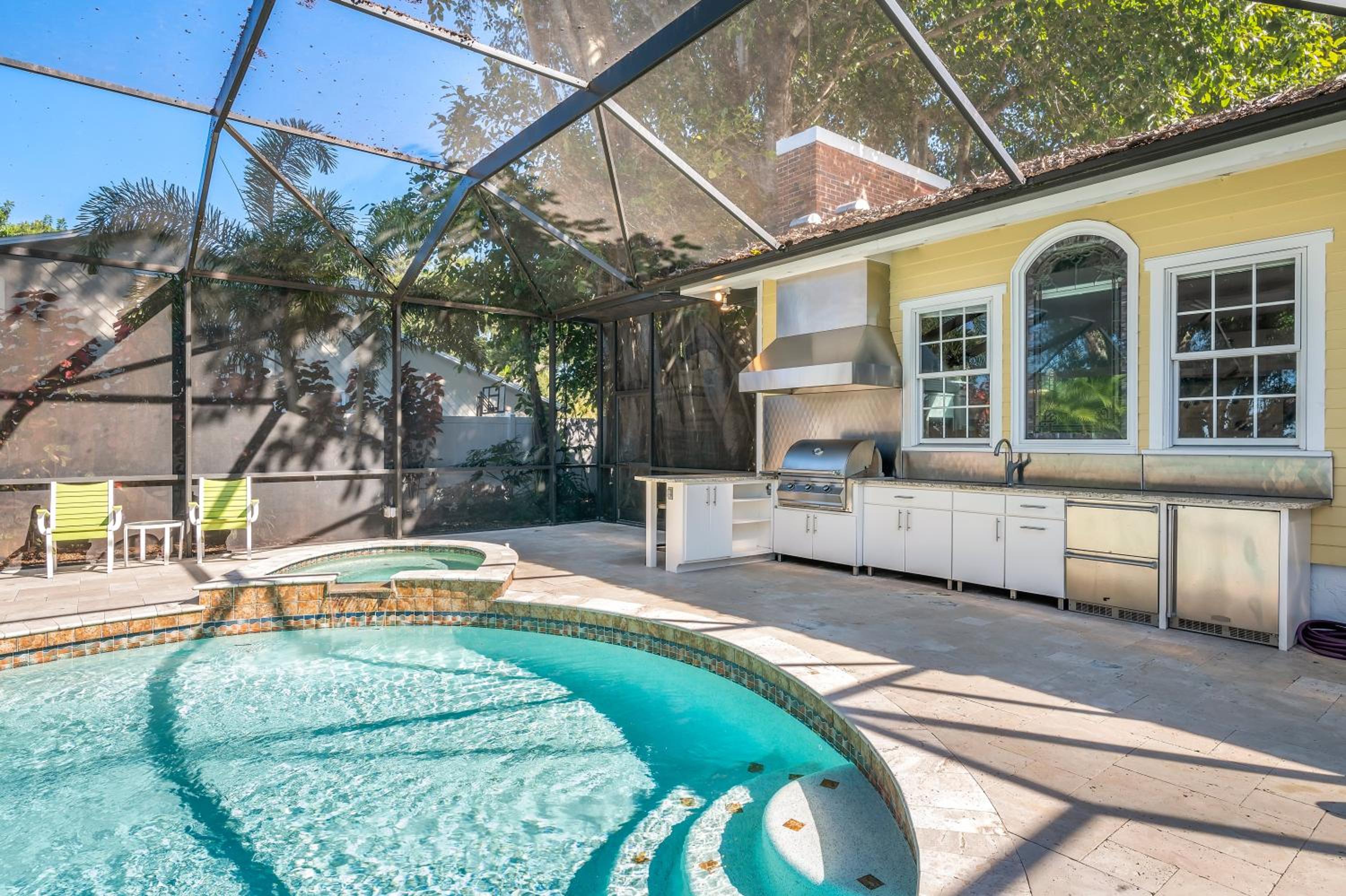 The Plantation House! Waterfront view! Free pool heat! view 4