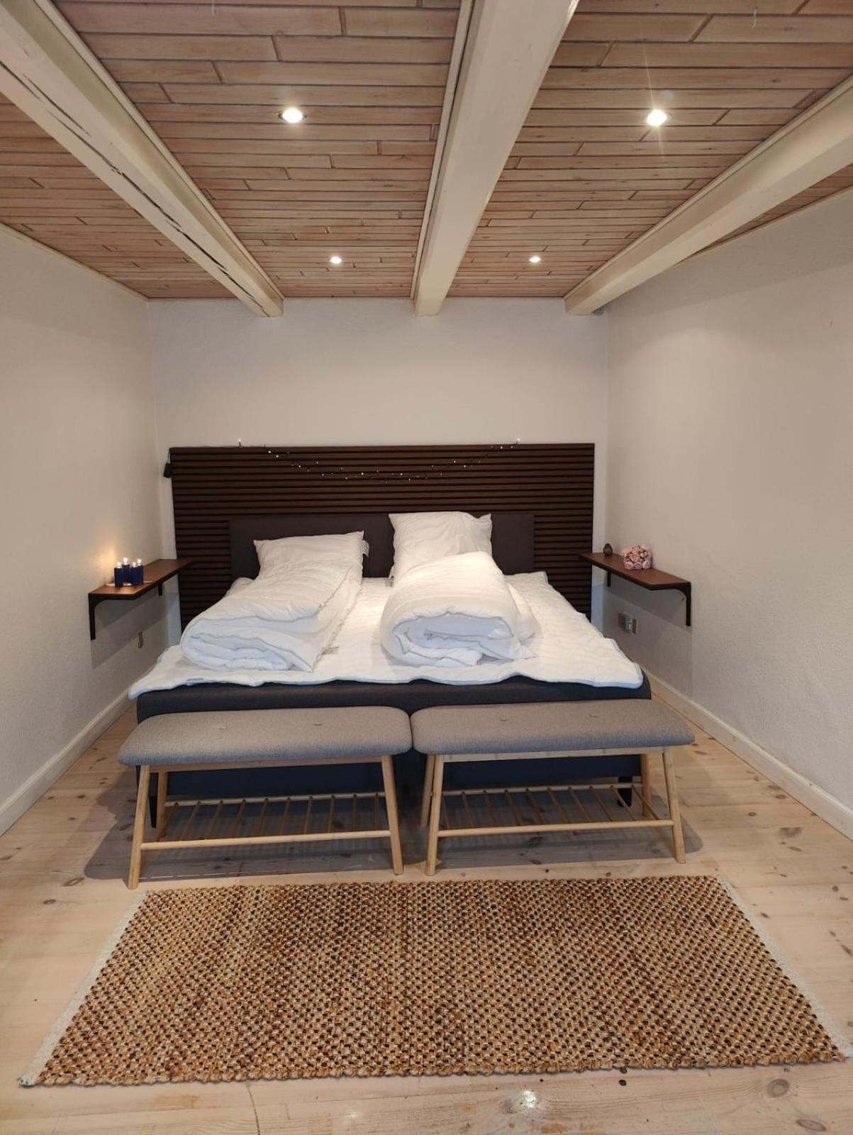 Charmerende stråtag strå hus (med Vildmarksbad)