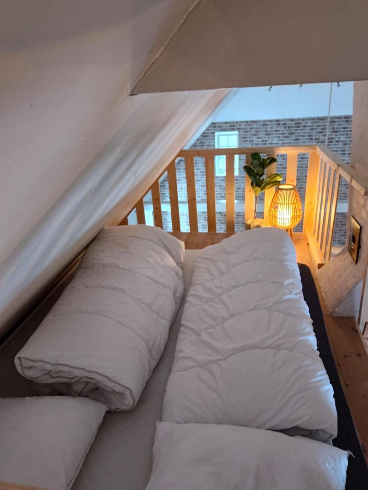 Charmerende stråtag strå hus (med Vildmarksbad)
