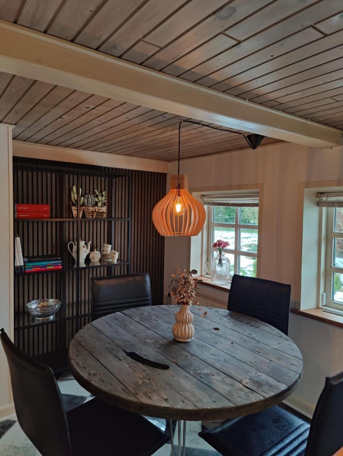 Charmerende stråtag strå hus (med Vildmarksbad)
