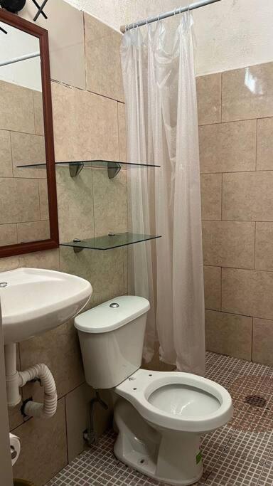 Acogedor Depto 2 Rec. 1 Baño, Cocina Equip