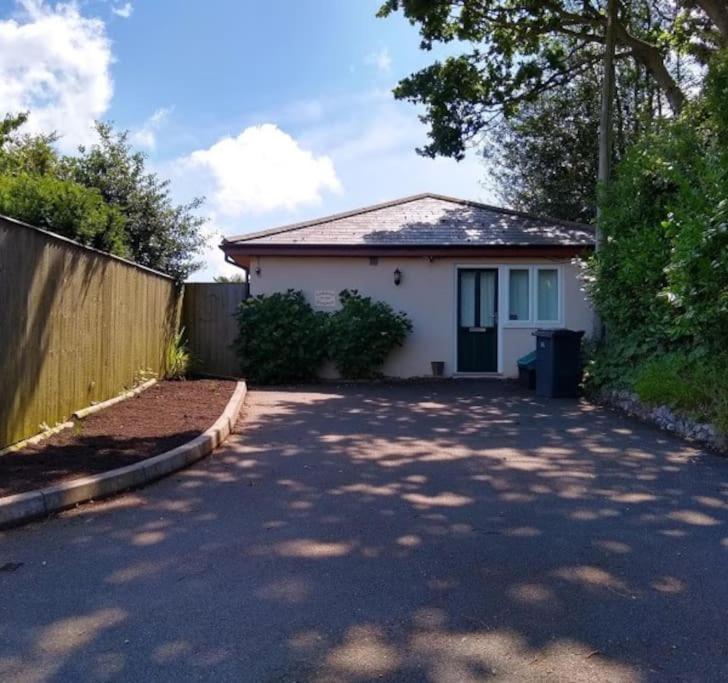 lockwood house holiday cottages,Dawlish view 4