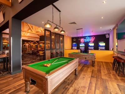 activities & amenities