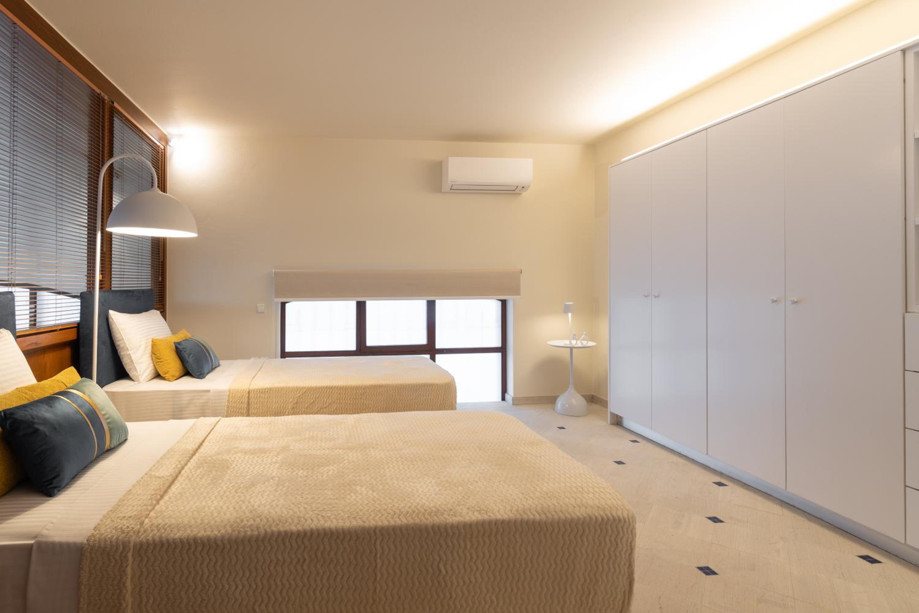 Ma Maison No8 Downtown Villa, Indoor Heated Pool