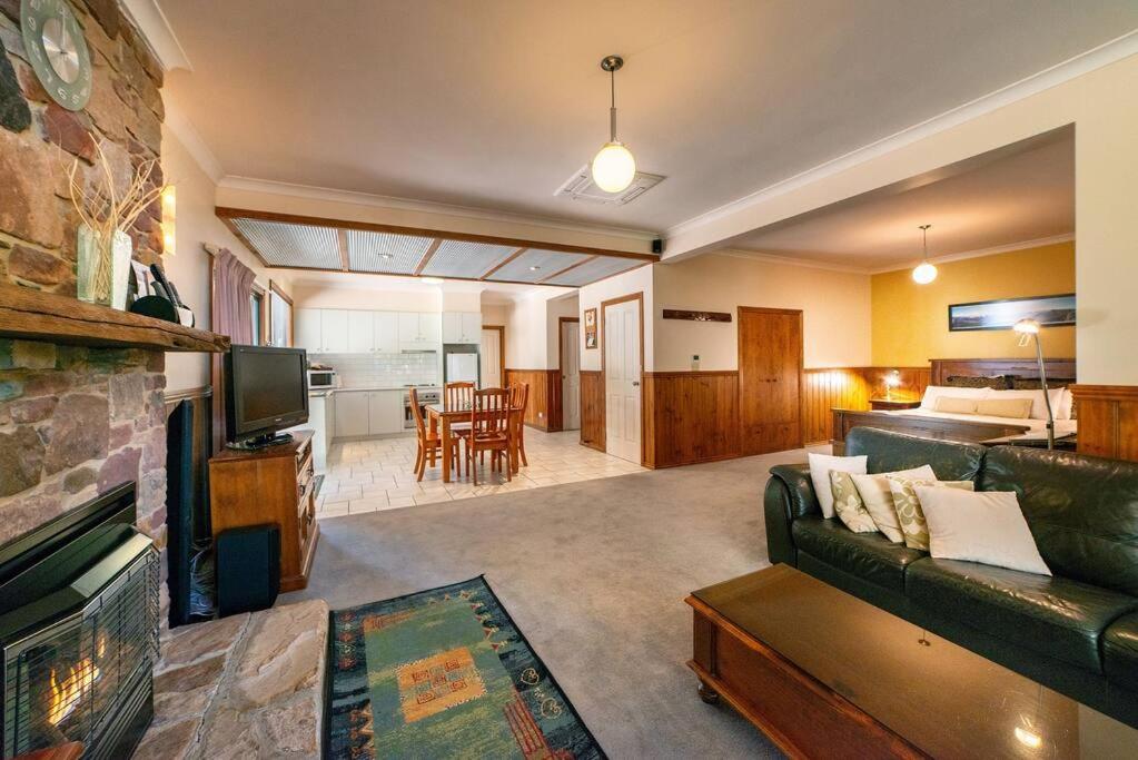 School House Villa