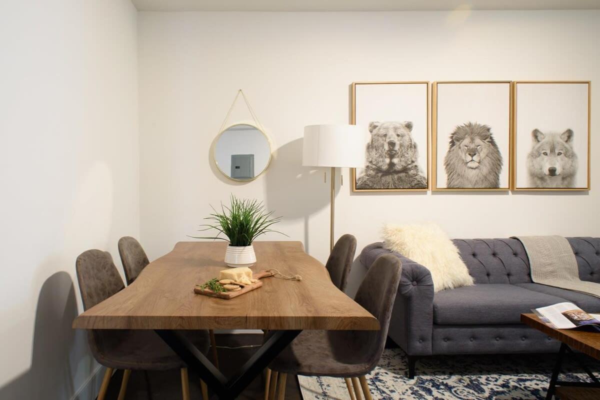 39-1 Renovated 3BR Prime Midtown West