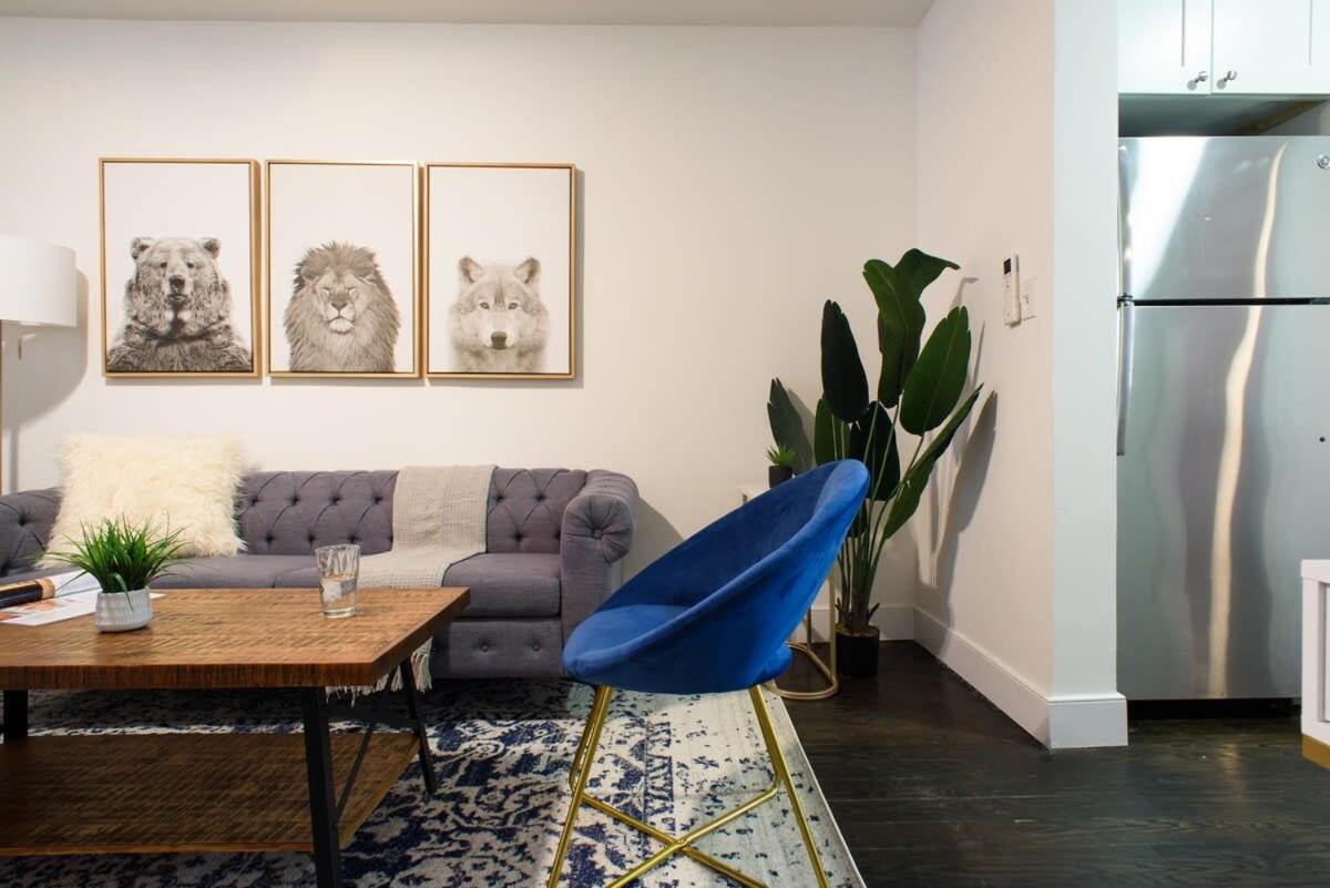 39-1 Renovated 3BR Prime Midtown West