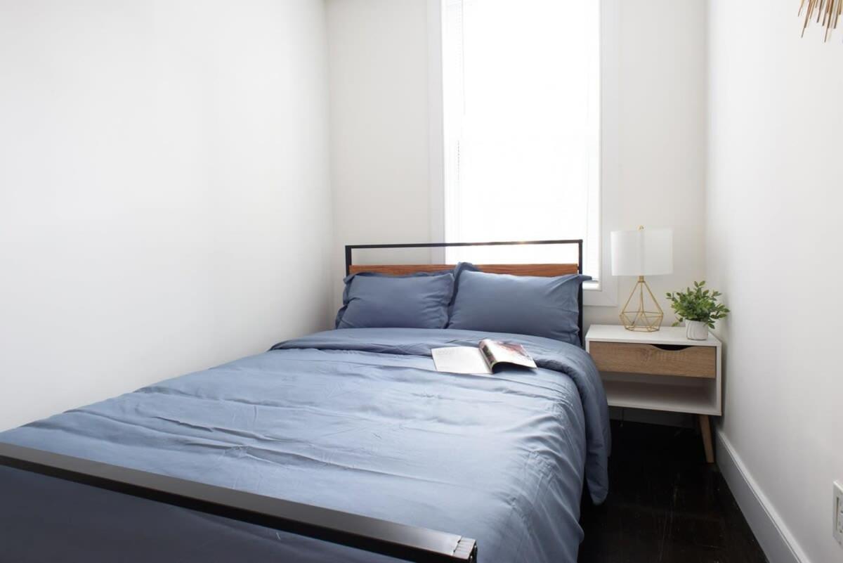 39-1 Renovated 3BR Prime Midtown West