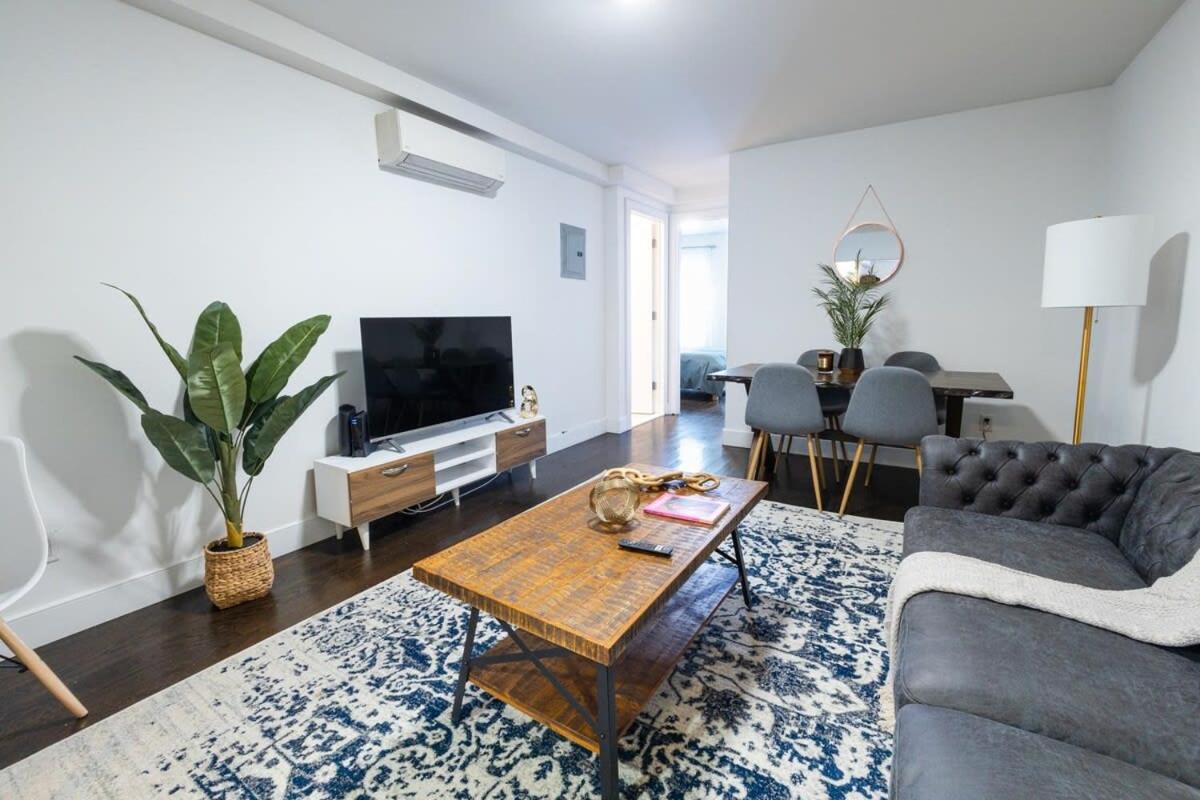 39-2 Renovated 3BR Prime Hudson Yards Area