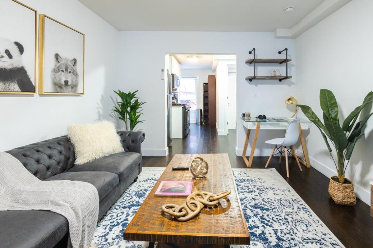 39-2 Renovated 3BR Prime Hudson Yards Area