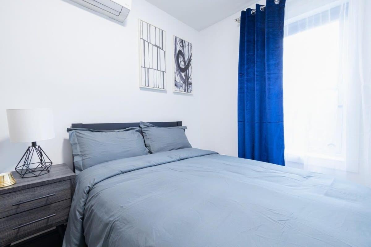 39-2 Renovated 3BR Prime Hudson Yards Area