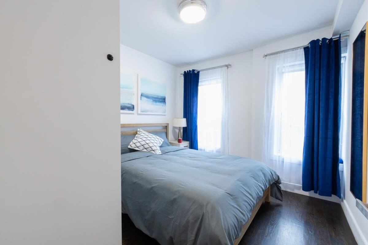 39-2 Renovated 3BR Prime Hudson Yards Area
