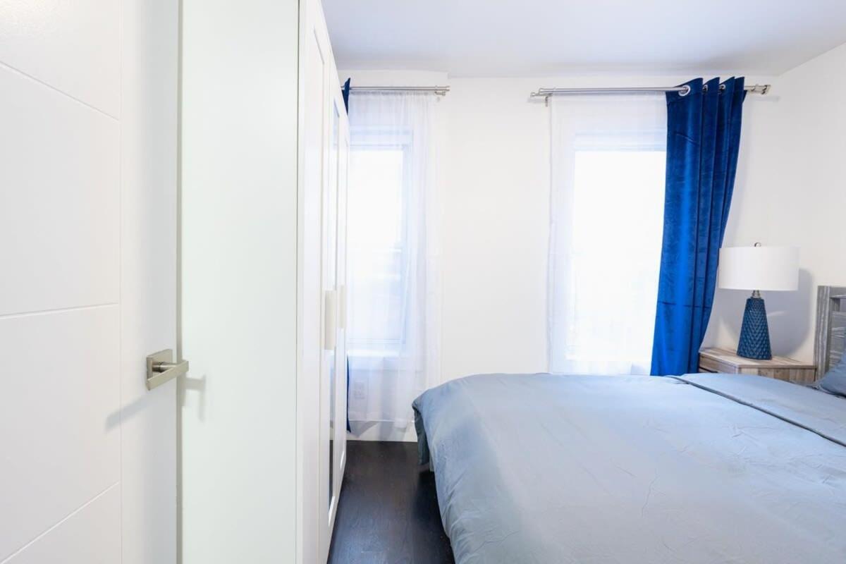 39-2 Renovated 3BR Prime Hudson Yards Area