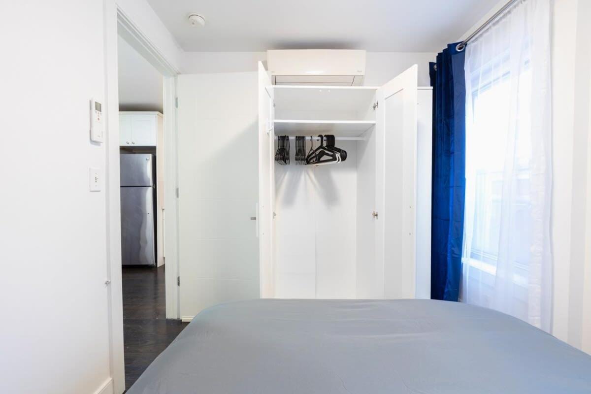 39-2 Renovated 3BR Prime Hudson Yards Area