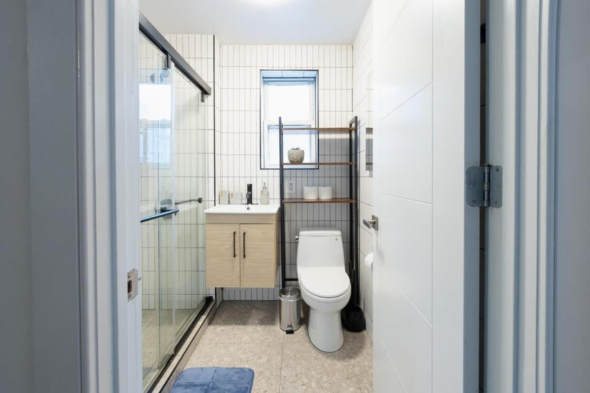 39-2 Renovated 3BR Prime Hudson Yards Area