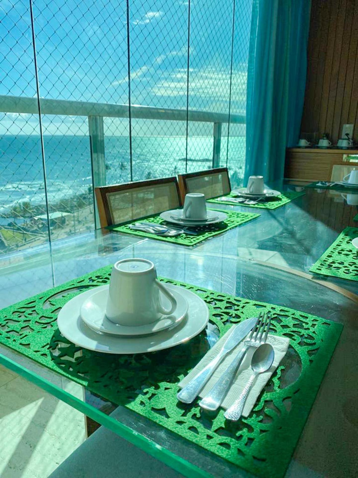 Apartamento-Cobertura de Luxo Vista Mar em Salvador