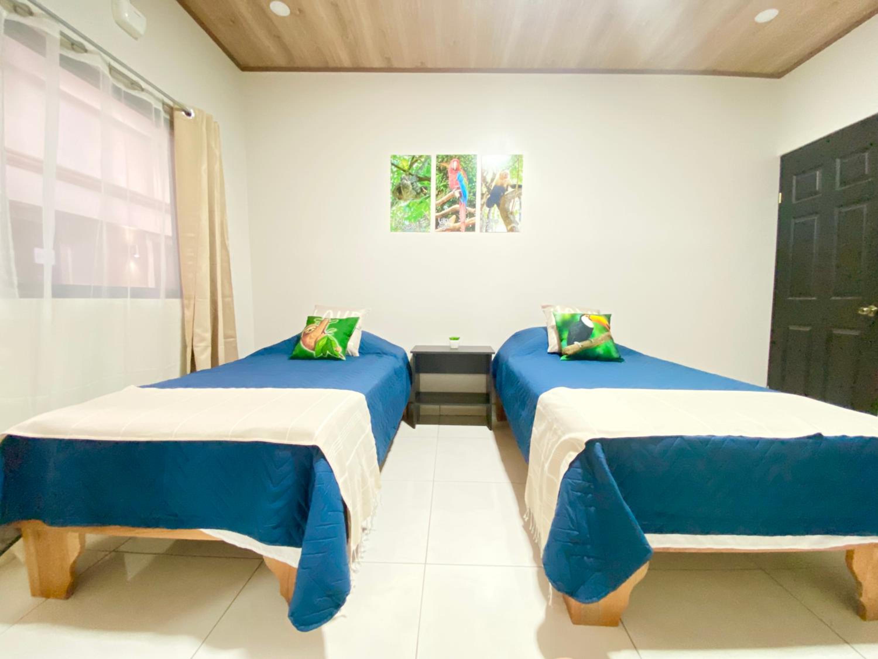 Apartamentos H Gonzalez. Wifi A/C free parking