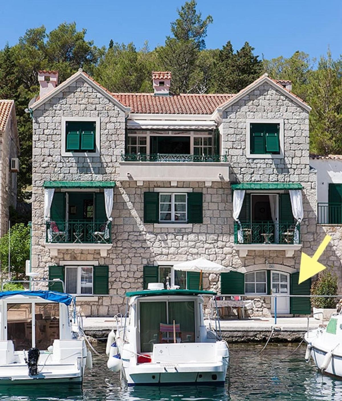 Villa Columba - 4 Star Deluxe Apartments view 3